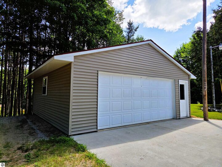 Property Photo: 17685 Meceola Road MI 48639