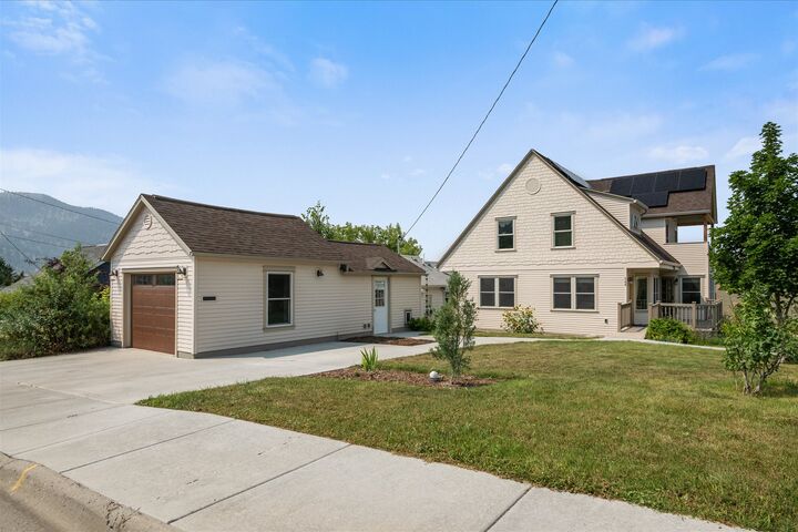 Property Photo:  548 3rd Street  MT 59601 