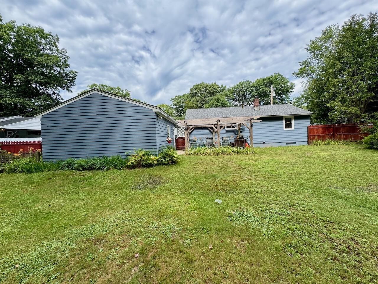 Property Photo: 41 Dale Drive NH 03431