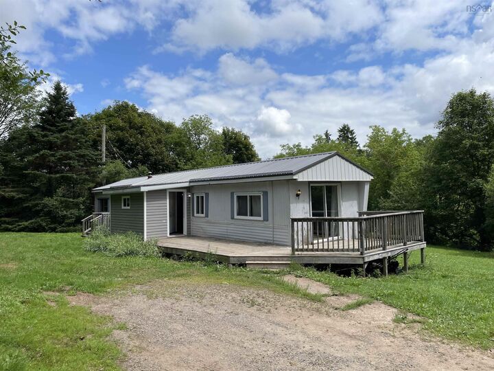 311 Truro Heights Road — photo 1