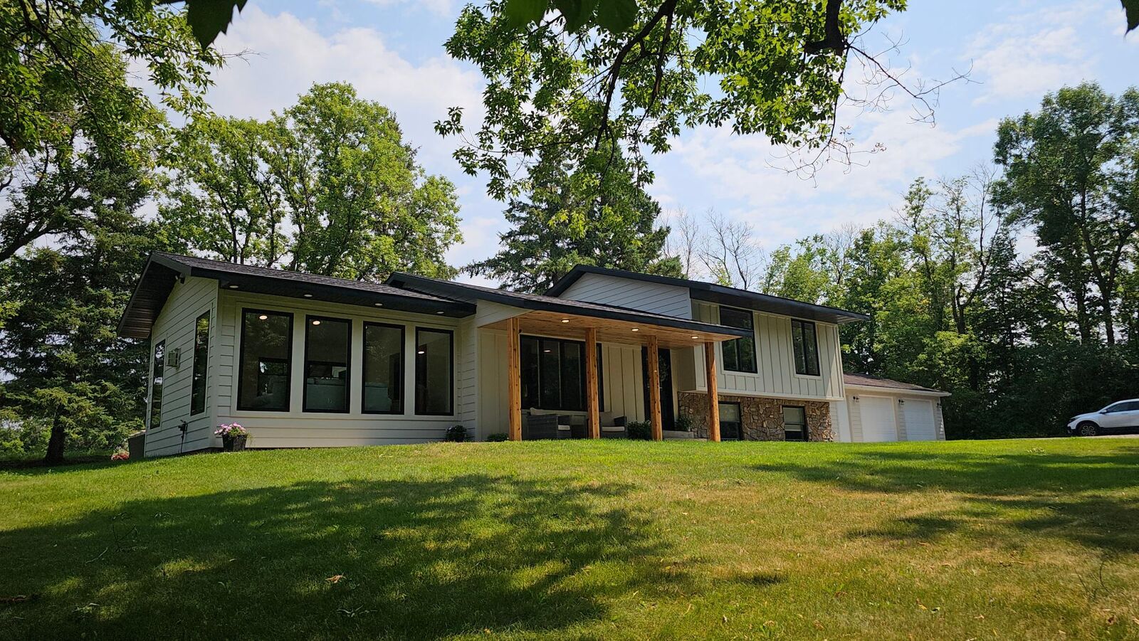 Property Photo:  460 Ash Street  MN 56644 