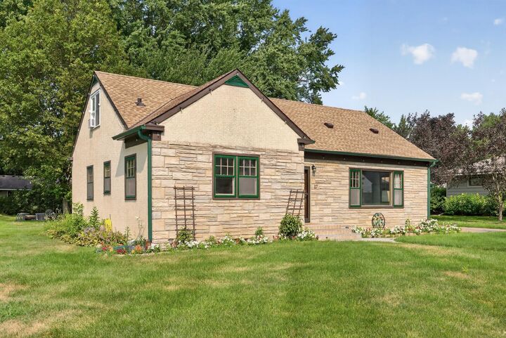 Property Photo:  117 Fir Street S  MN 55354 
