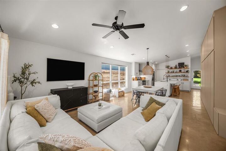 Property Photo: 3024 Adolph Street TX 75204