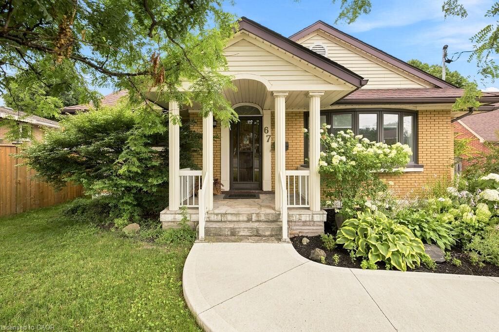 Property Photo: 67 Weber Street S ON N2J 1Z8