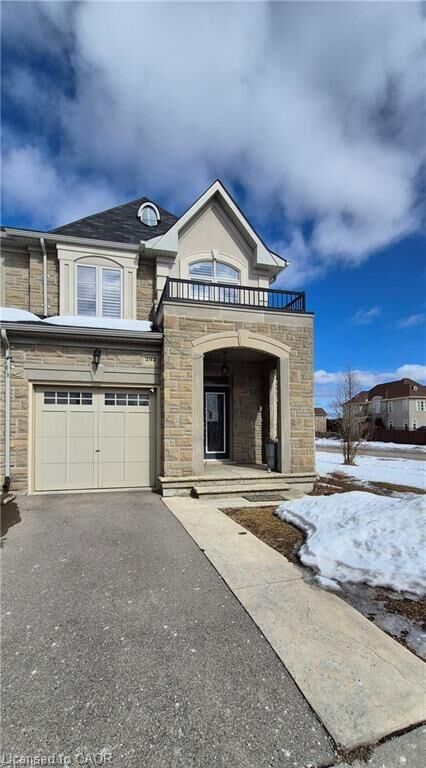 Property Photo:  292 Rymal Rd West Road  ON L9B 0H6 