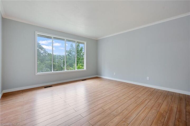 Property Photo: 11 Glenda Street ON N3Y 4T3