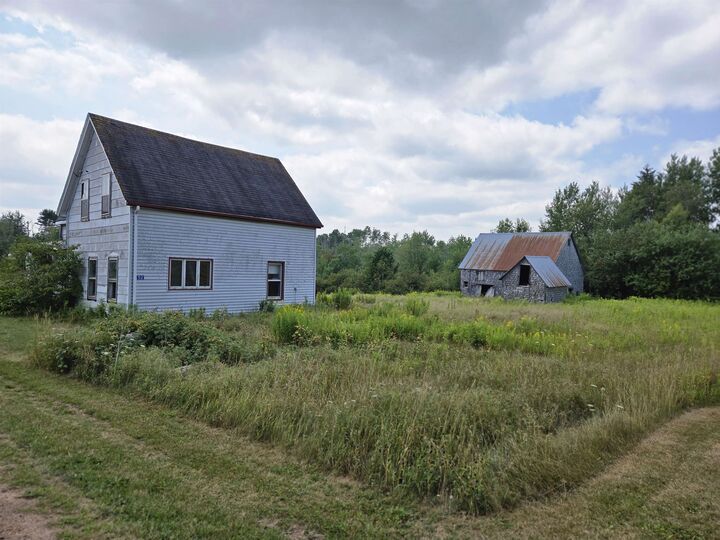 52 Ross Road — photo 1