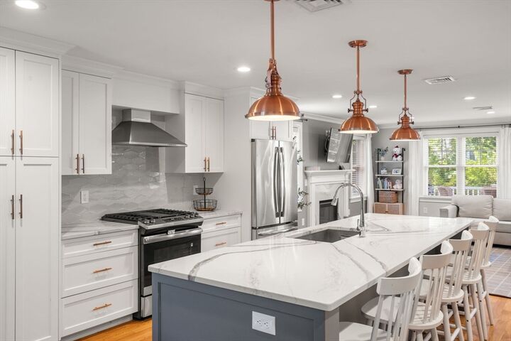 Property Photo:  121 Salem St  MA 01867 