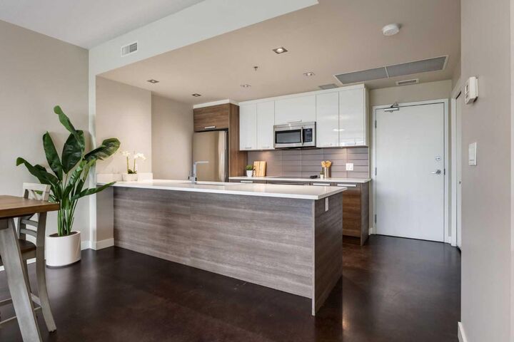 Property Photo: 235 9A Street NW 702 AB T2N 4H7
