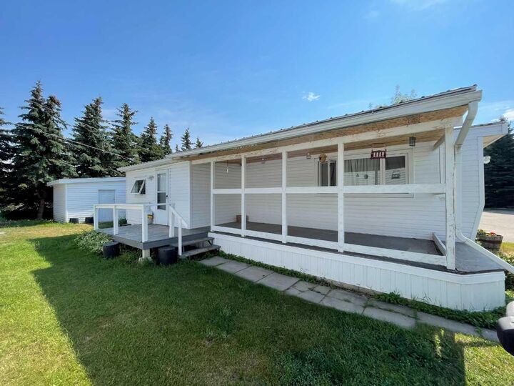 Property Photo:  1190 15 Avenue 69  AB T0M 0W0 