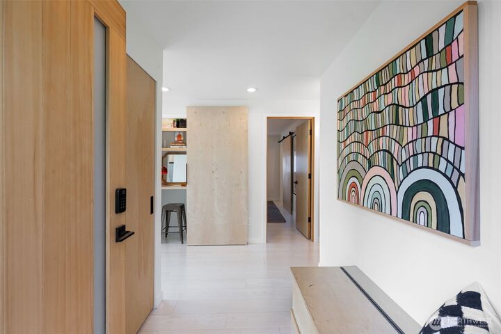 Property Photo:  425  26th Avenue E  WA 98112 