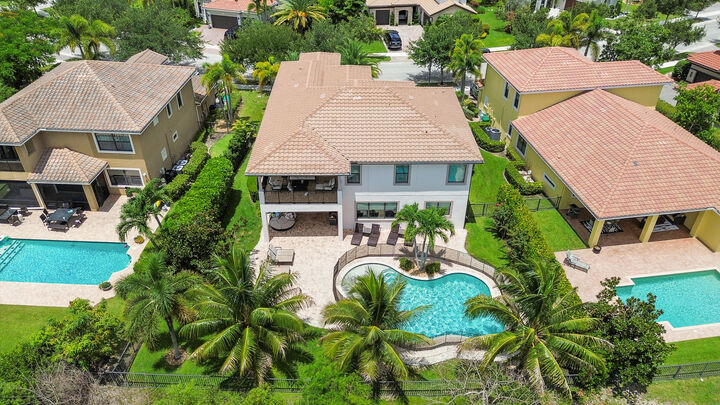 Property Photo:  8142 Bradford Way  FL 33076 