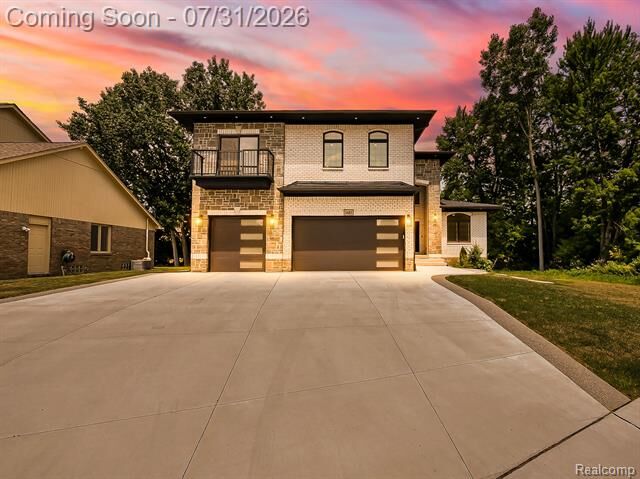Property Photo:  1683 Delta Drive  MI 48085 