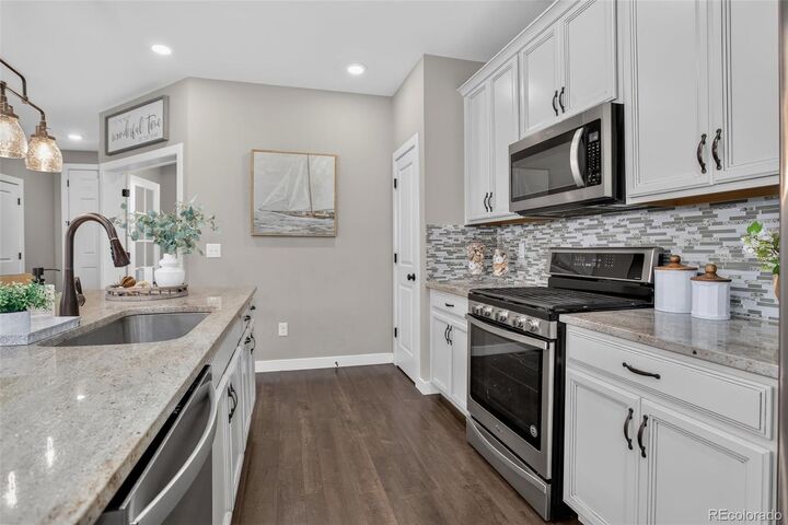 Property Photo: 7639 S Zante Court CO 80016