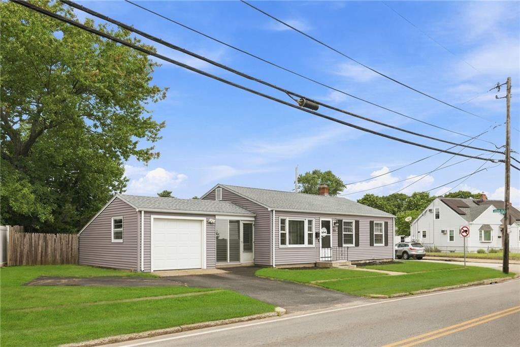 Property Photo:  816 Cottage Street  RI 02816 