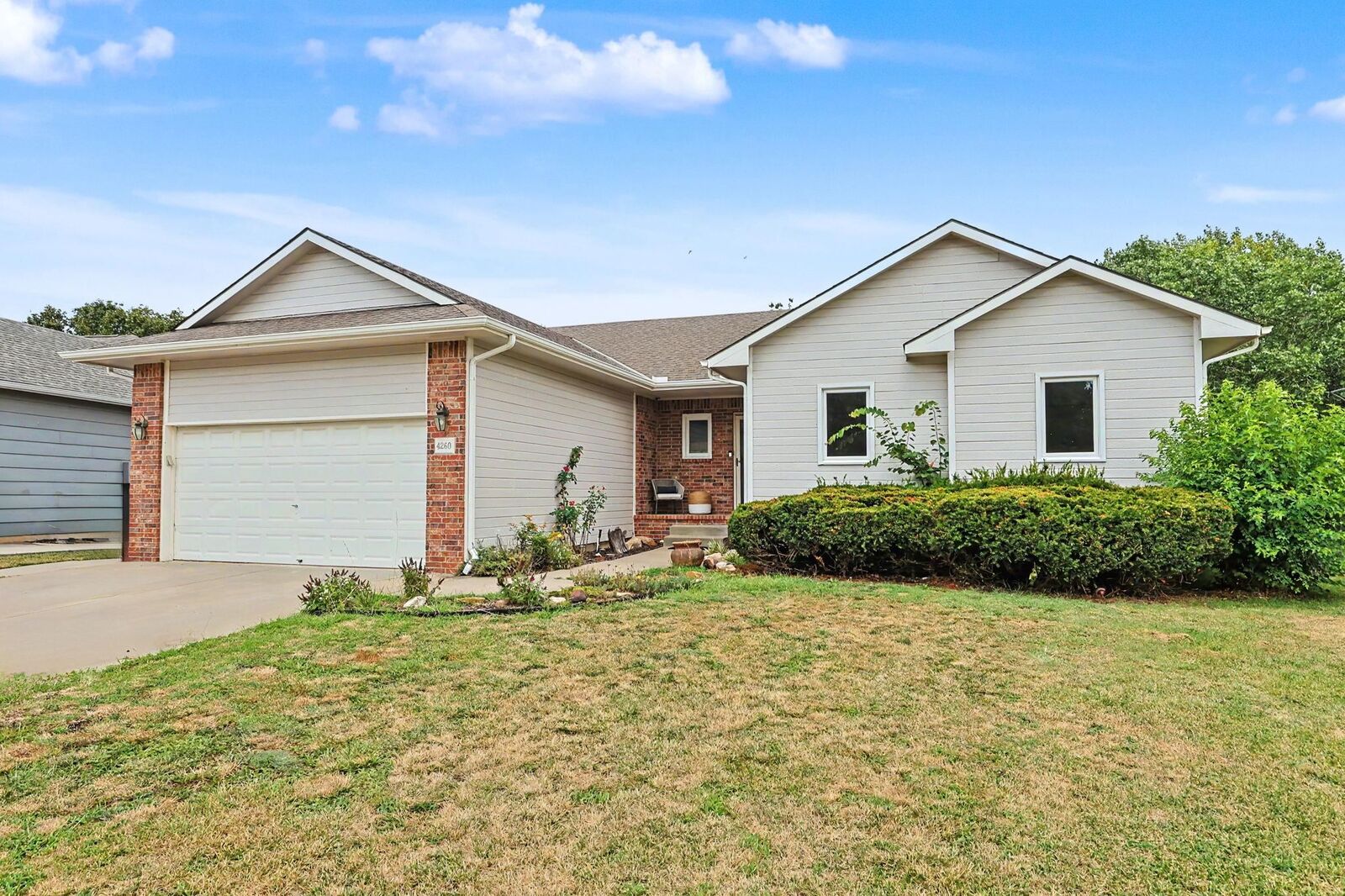 Property Photo:  4260 N Rushwood Ct  KS 67226-1462 