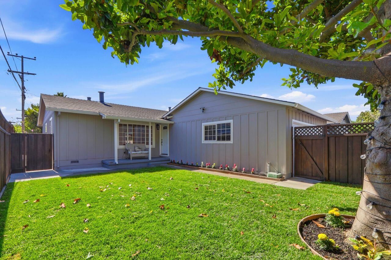 Property Photo:  1616 Ark Street  CA 94403 