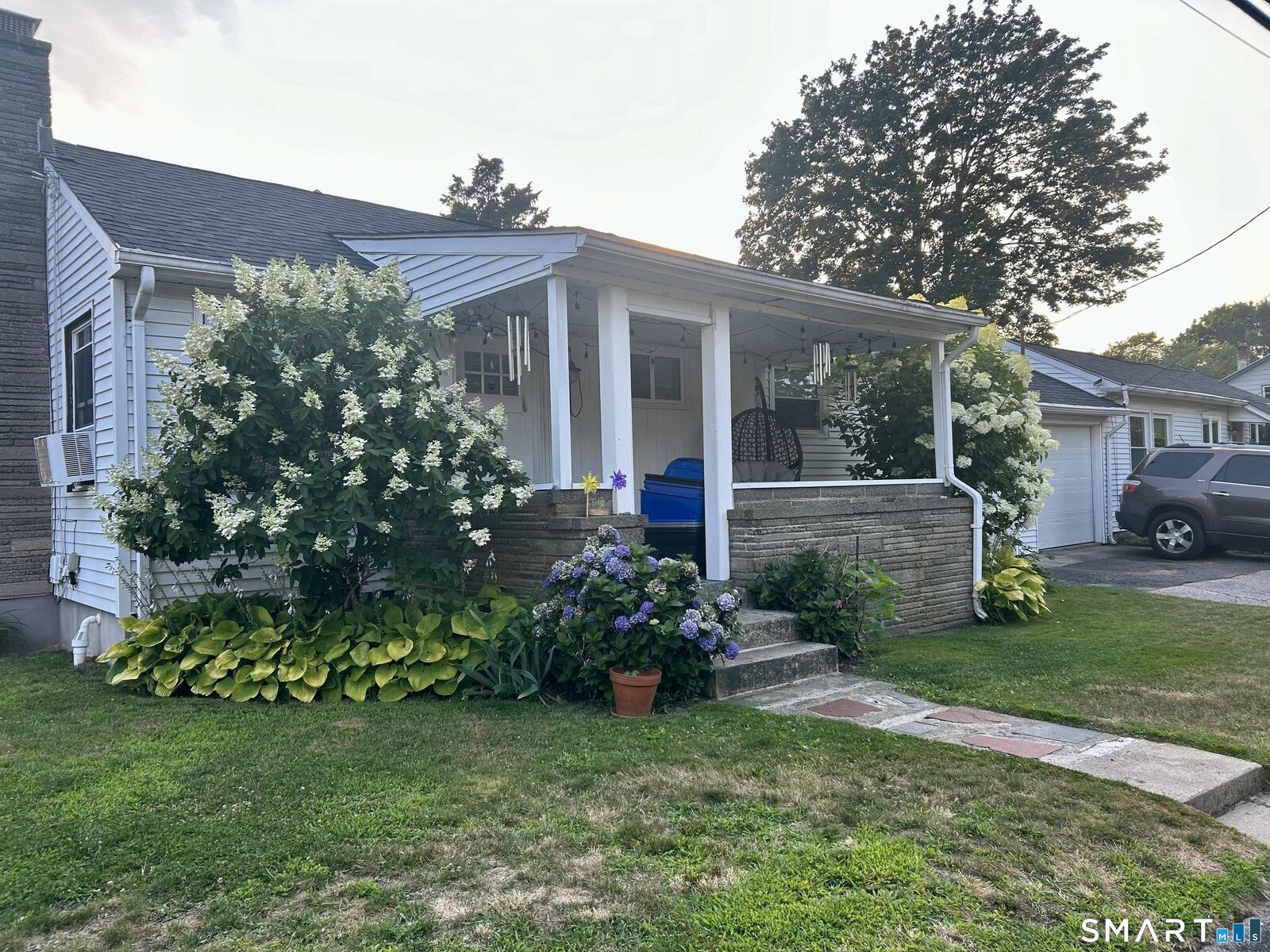Property Photo:  40 Mills Avenue  CT 06460 