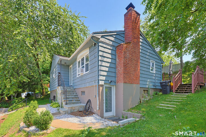 Property Photo:  125 Florence Street  CT 06512 