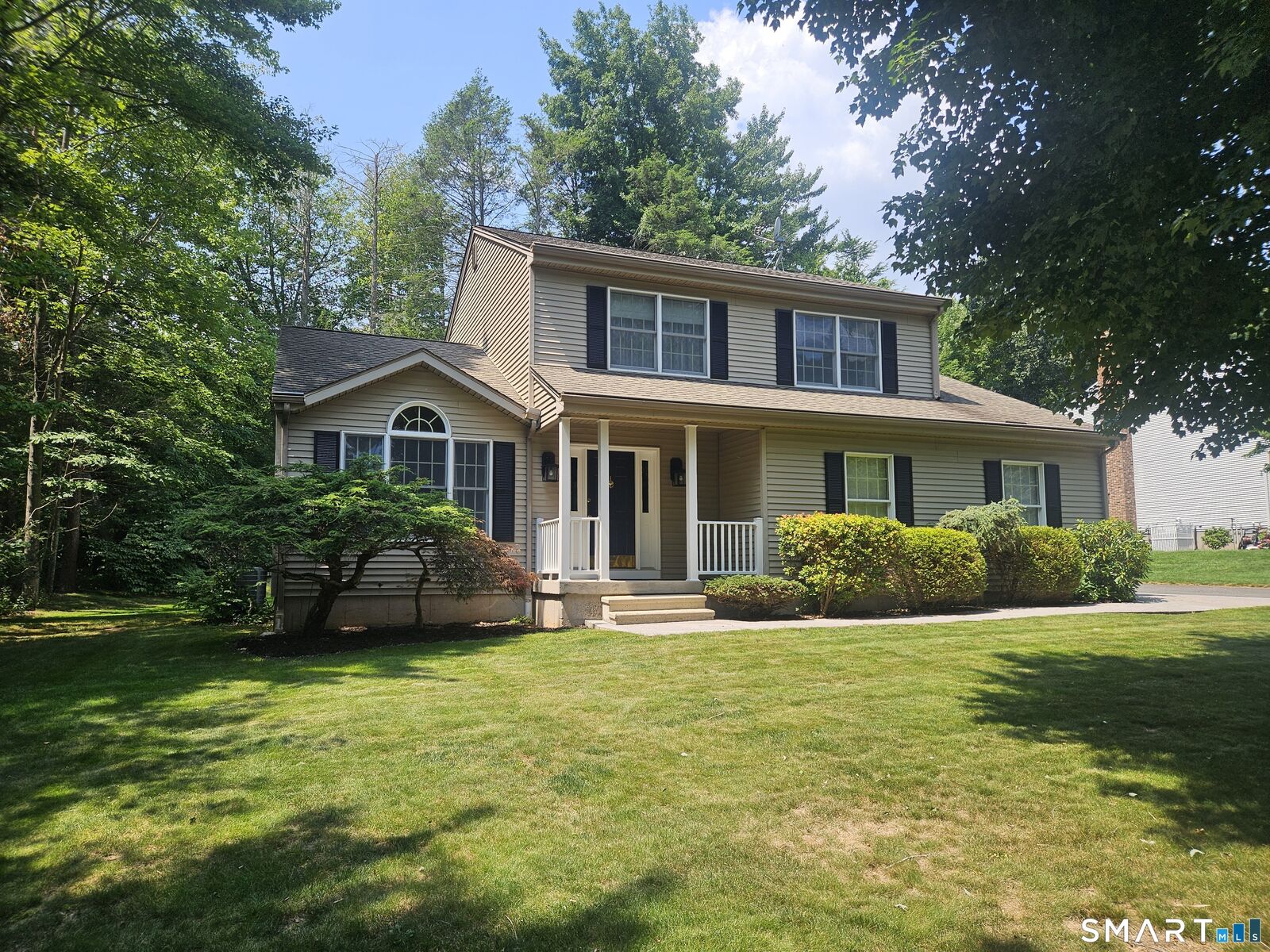 Property Photo:  9 Woodberry Hill Drive  CT 06489 