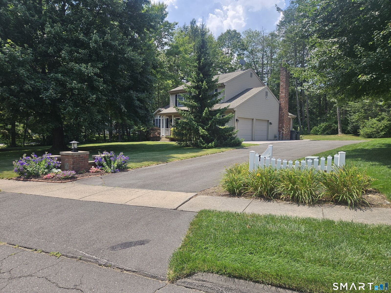 Property Photo: 9 Woodberry Hill Drive CT 06489