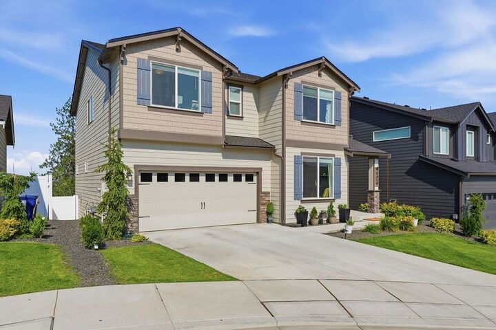 Property Photo:  10819 N Paiute St  WA 99208 