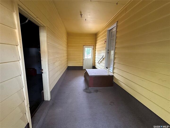 Property Photo: 1119 103rd Avenue SK S0E 1T0