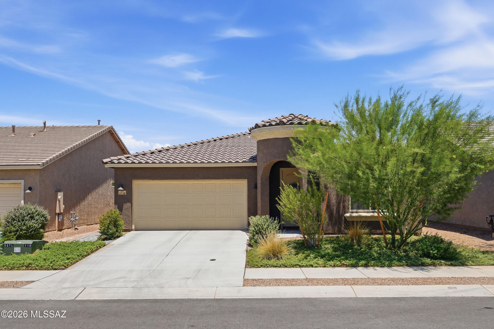Property Photo: 5716 S Bug Springs Loop AZ 85747