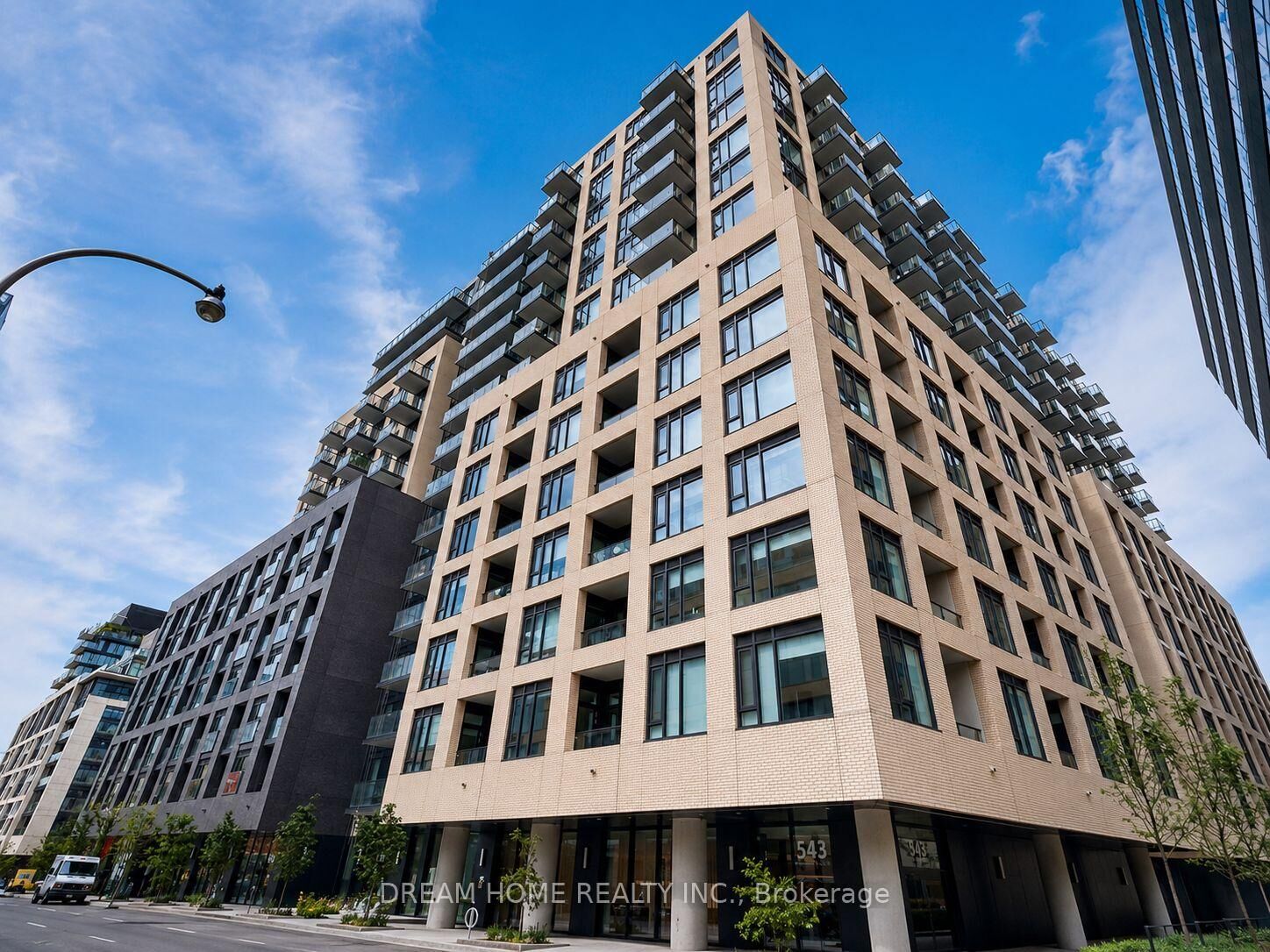Property Photo:  543 Richmond Street W 1424  ON M5V 0W9 