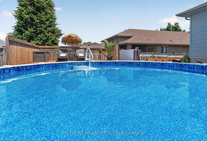 Property Photo: 10 Galbraith Court ON N5R 6G8