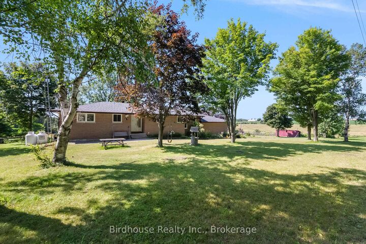 Property Photo: 36 Sugar Bush Road ON L0B 1L0