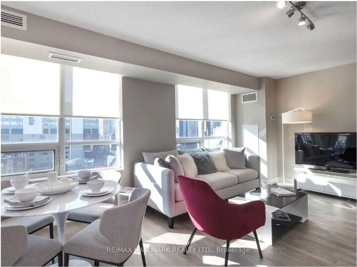 Property Photo: 167 Church Street 2502 ON M5B 1Y6