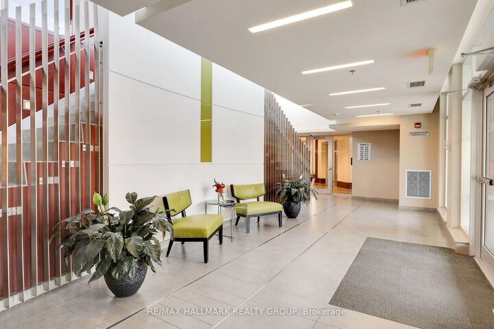 Property Photo: 575 Byron Avenue 411 ON K2A 1R7