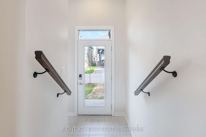 Property Photo:  106 Beebalm Crescent  ON K2J 7G5 