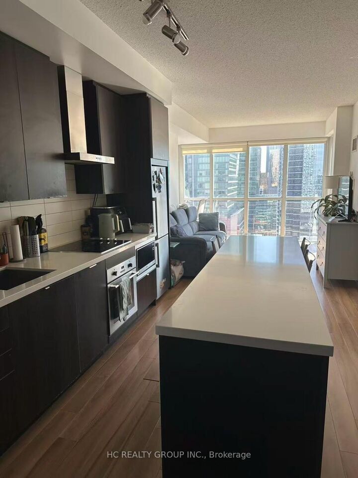 Property Photo: 300 Front Street W 3306 ON M5V 0E9