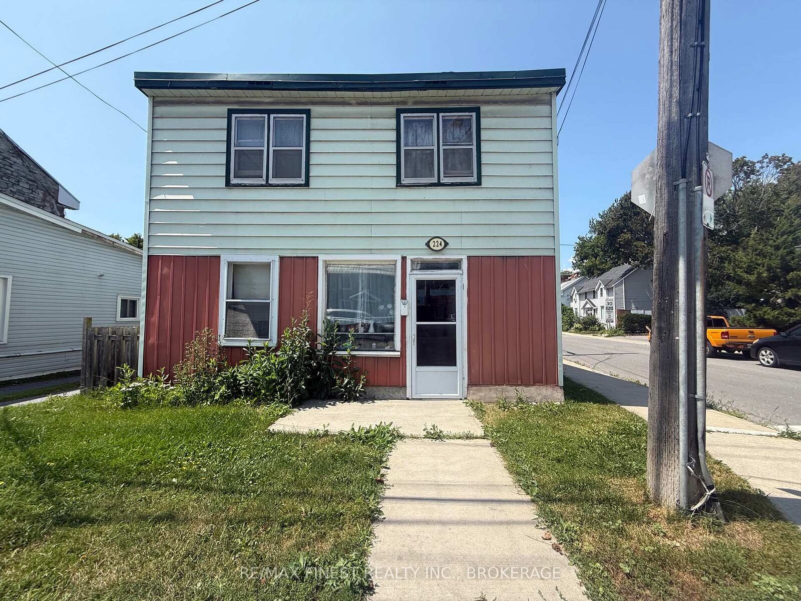 Property Photo:  224 Montreal Street  ON K7K 3G7 
