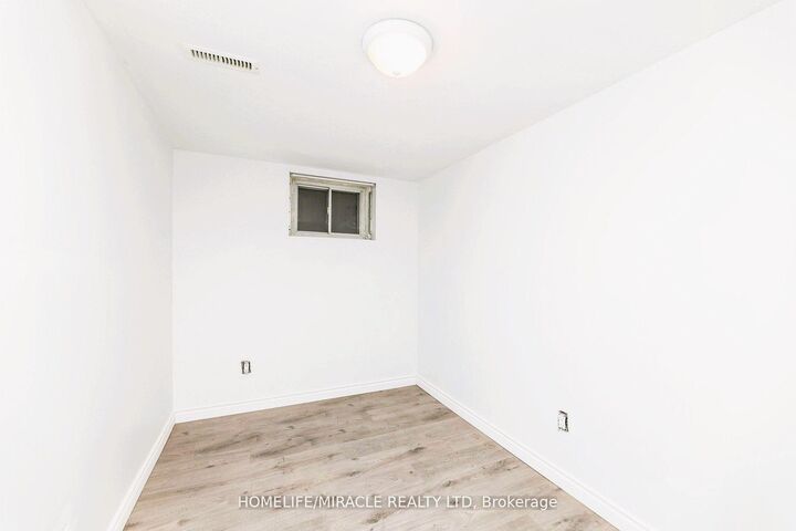 Property Photo:  1251 Warden Avenue Bsmt  ON M1R 2R4 