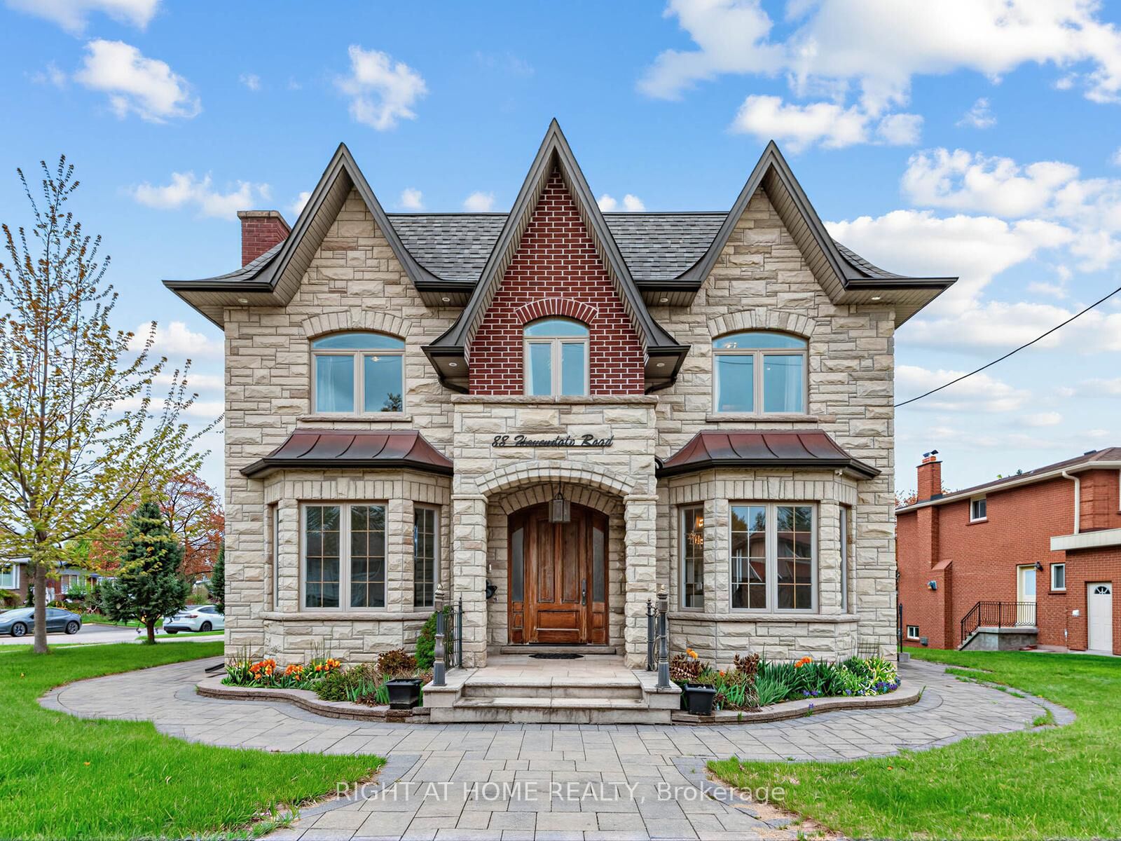 Property Photo:  88 Havendale Road  ON M1S 1E5 