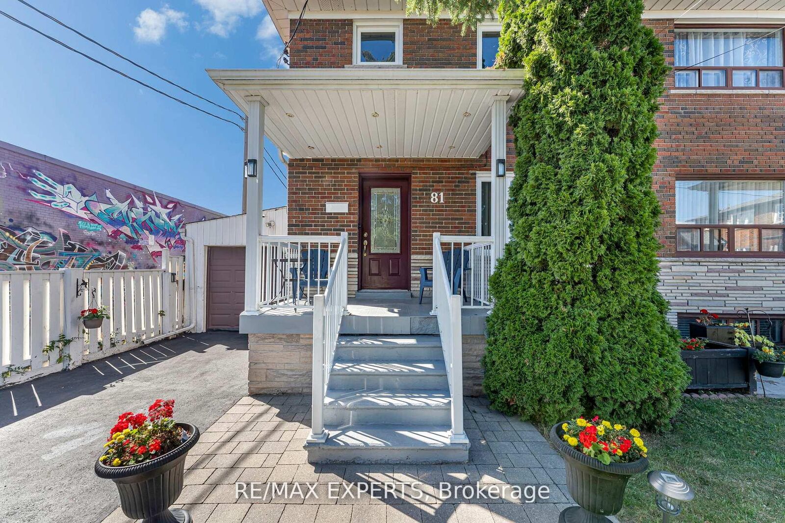 Property Photo: 81 Hagar Avenue ON M6N 3V3