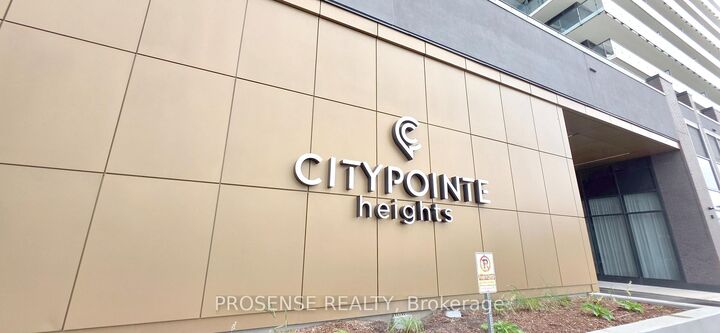 Property Photo:  15 Skyridge Dr Drive 703  ON L6P 4S3 