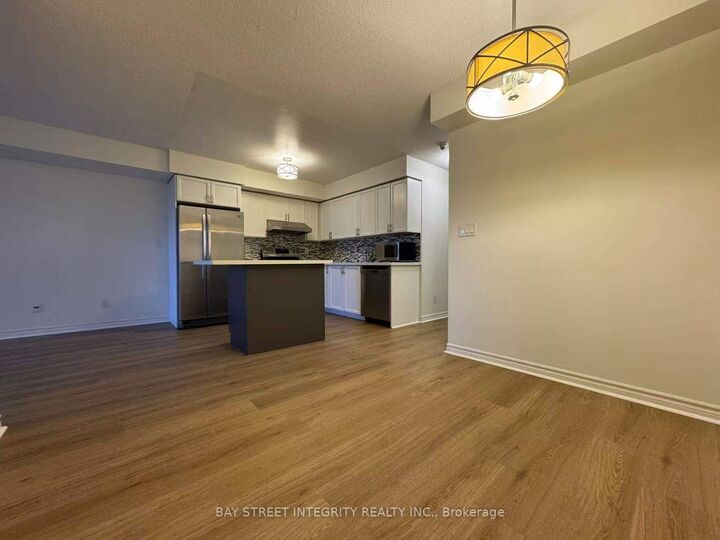 Property Photo: 3888 Duke Of York Boulevard 2328 ON L5B 4P5