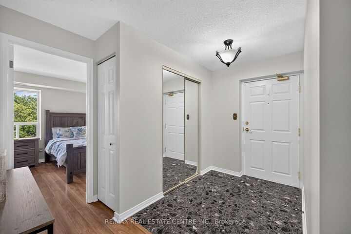 Property Photo: 281 Bristol Street 602 ON N1H 8J3