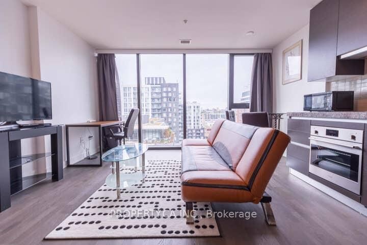 Property Photo:  629 King Street W 1216  ON M5V 1M5 