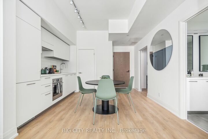 Property Photo: 36 Brentcliffe Road 307 ON M4G 0E1