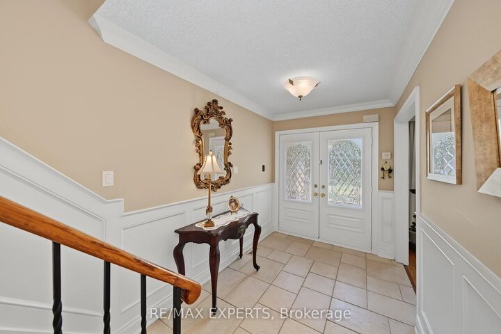 Property Photo:  2387 Chilsworthy Avenue  ON L5B 2R4 