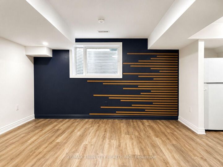 Property Photo:  423 Tealby Crescent Basement  ON N2J 4Y8 