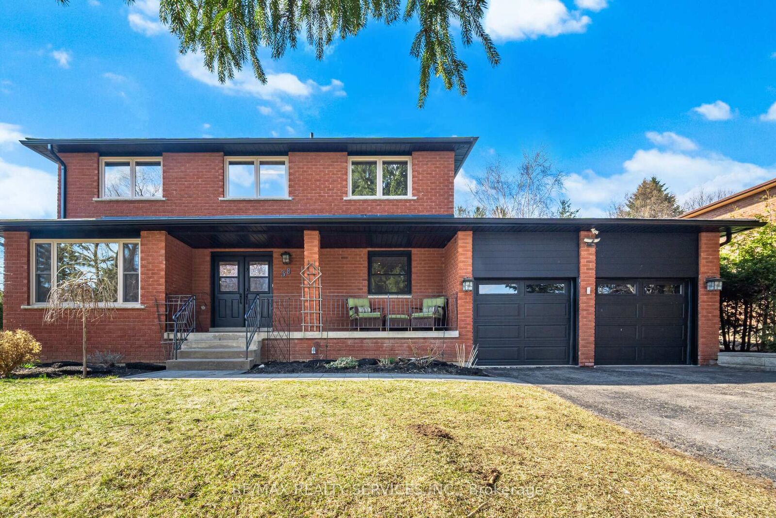 Property Photo: 38 Marilyn Street ON L7C 1H5