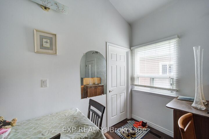 Property Photo: 176 Sedgemount Drive ON M1H 1Y2
