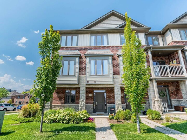 279 Skinner Road N — photo 1