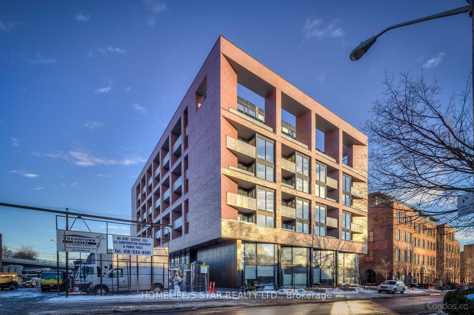 Property Photo:  383 Sorauren Avenue 310  ON M6R 0A4 